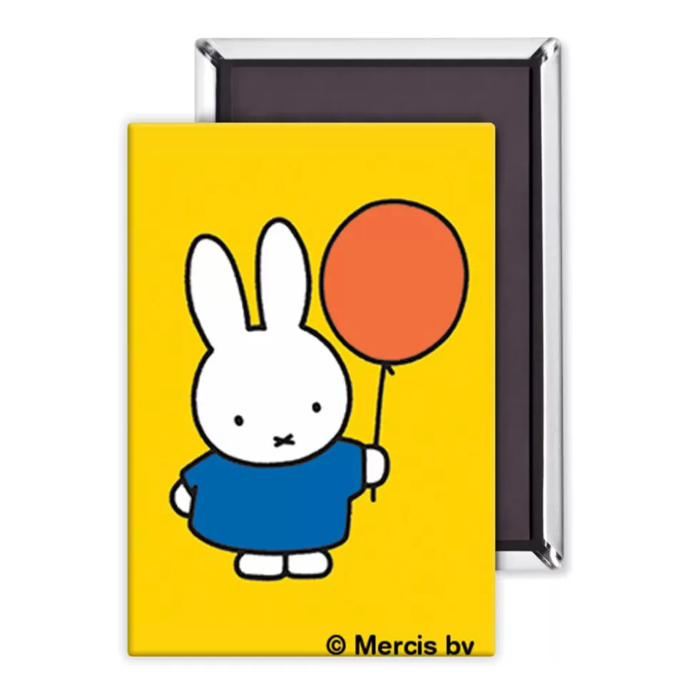 Outlet Miffy Holding A Balloon Magnet